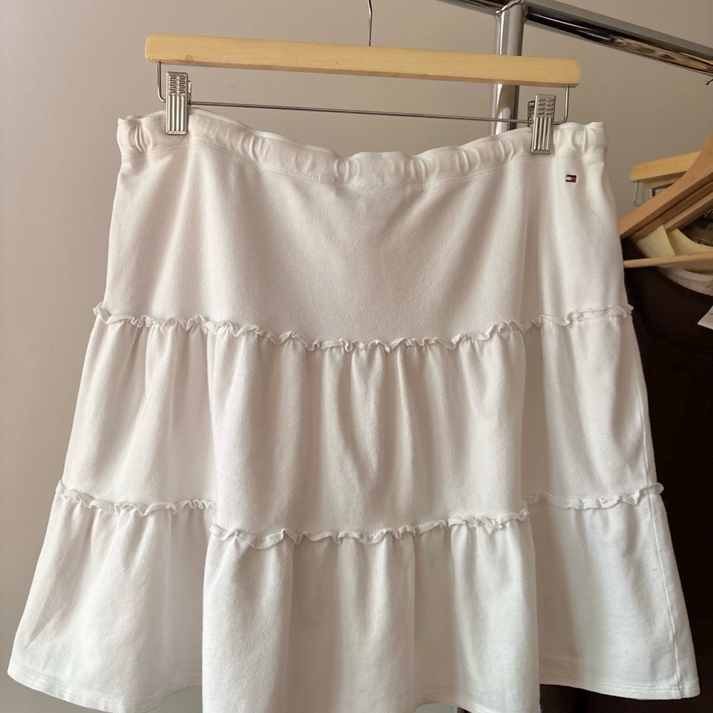 Tommy Hilfiger White Tiered Skater Skirt - Picture 2 of 3
